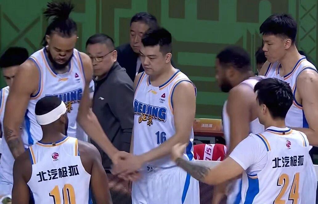 开云体育-北京男篮输相难看,许利民表达不满,四大问题明显,麦基作用不大